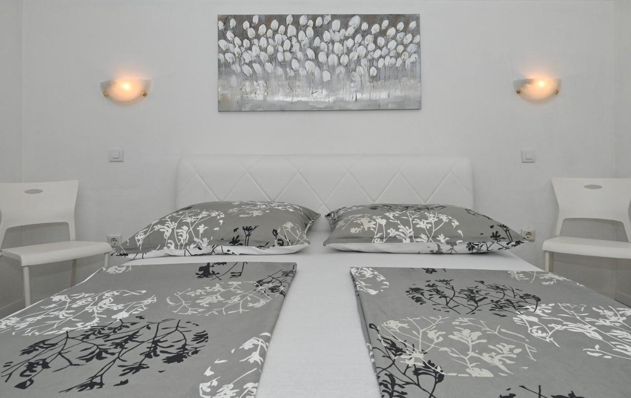 Apartments Villa Filip トロギール エクステリア 写真