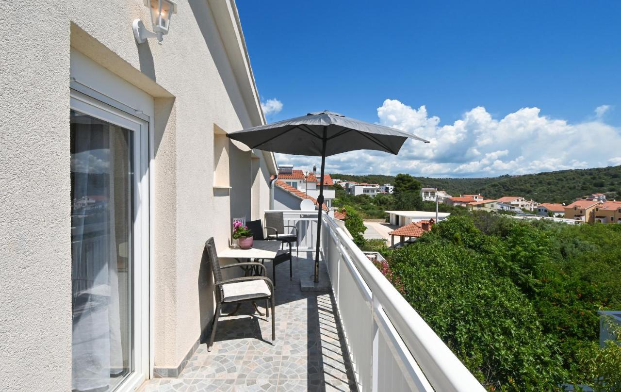 Apartments Villa Filip トロギール エクステリア 写真