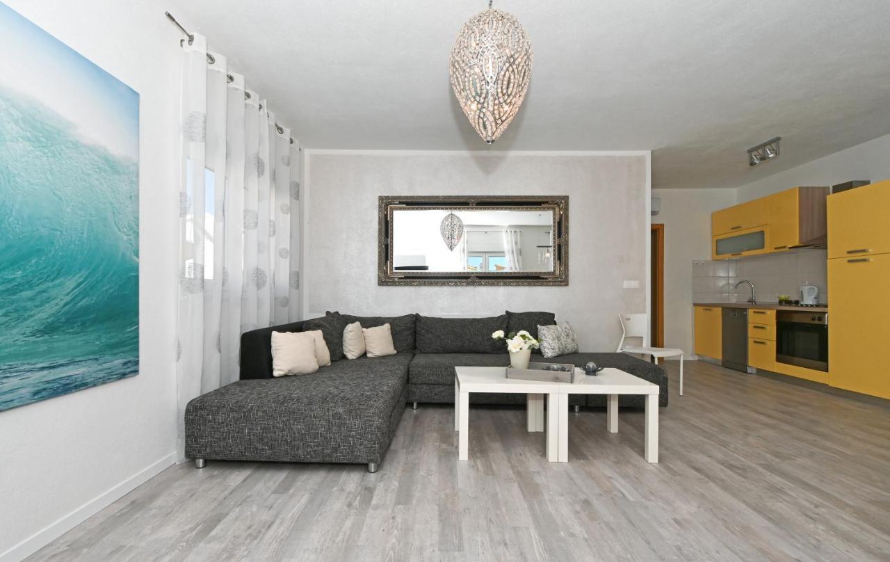Apartments Villa Filip トロギール エクステリア 写真